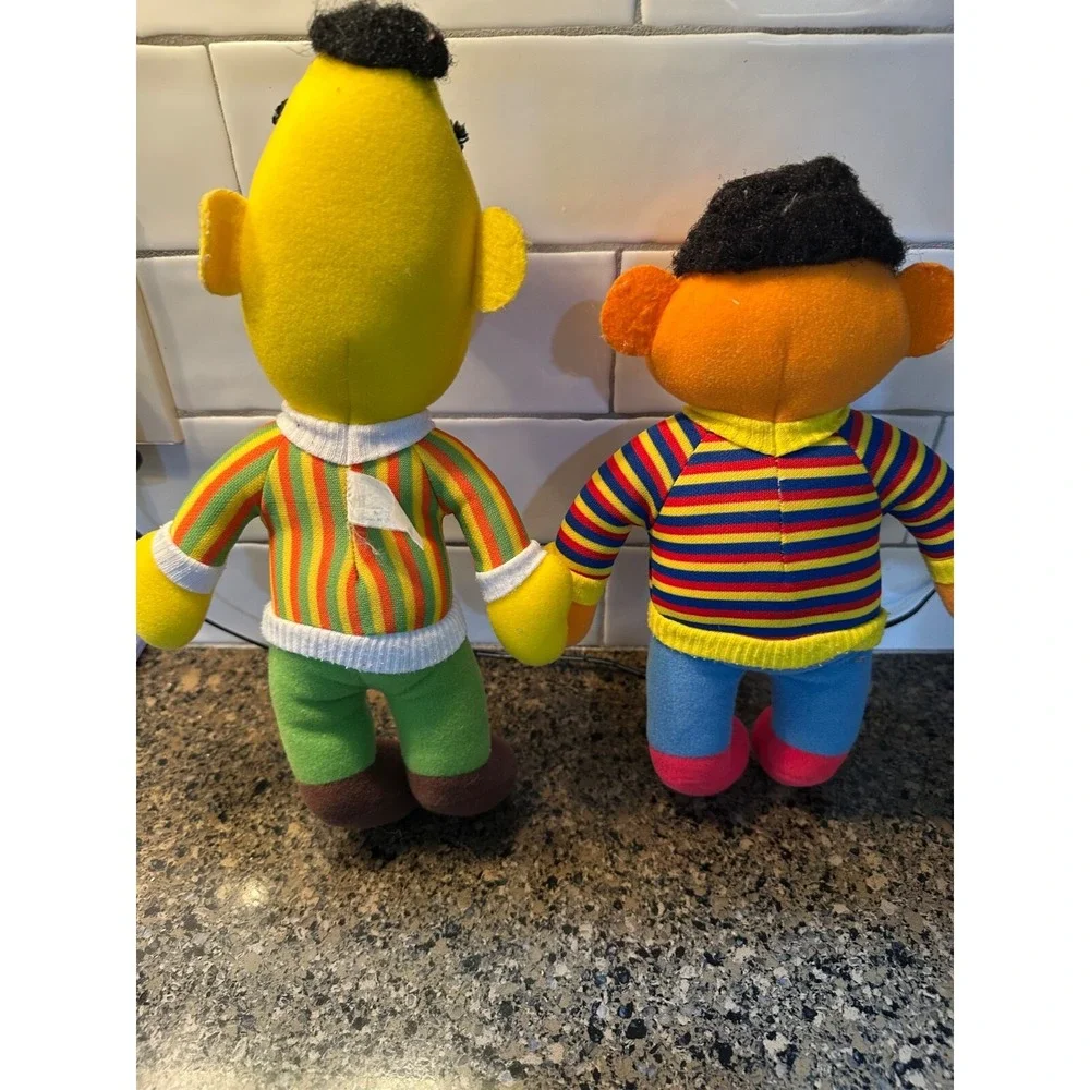 Vintage Applause Sesame‎ Street Bert and Ernie plush puppets